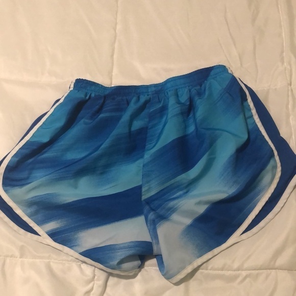 Nike Dri-fit blue and white shorts with lining - Picture 3 of 6